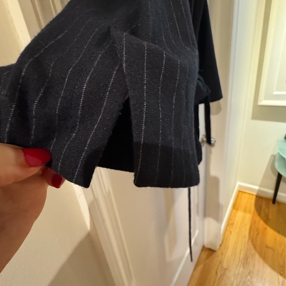 Zara Women's Belted Black Pinstripe Jacket/Blazer. Two pockets on front. Sz M - Picture 4 of 6